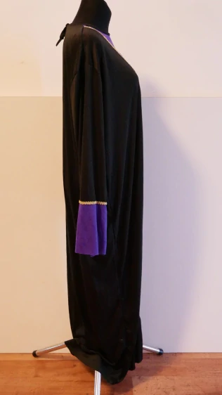 Karnevalové upíří šaty 